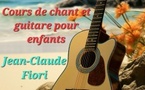 Cours de chant et guitare pour enfants avec Jean-Claude Fiori de Cantu Passione - Salle du réfectoire de l’école élémentaire - I Prunelli di Fiumorbu